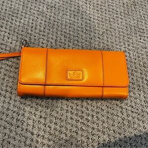 Baekgaard wristlet